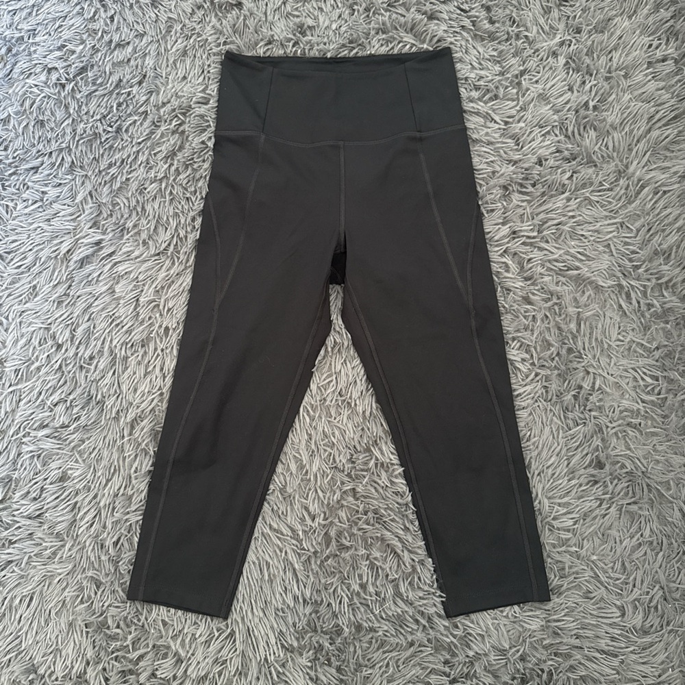black leggings
